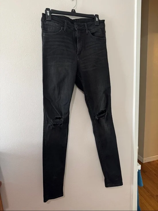 H&M Women's Black Skinny Jeans with Distressed Knees - Picture 1 of 7